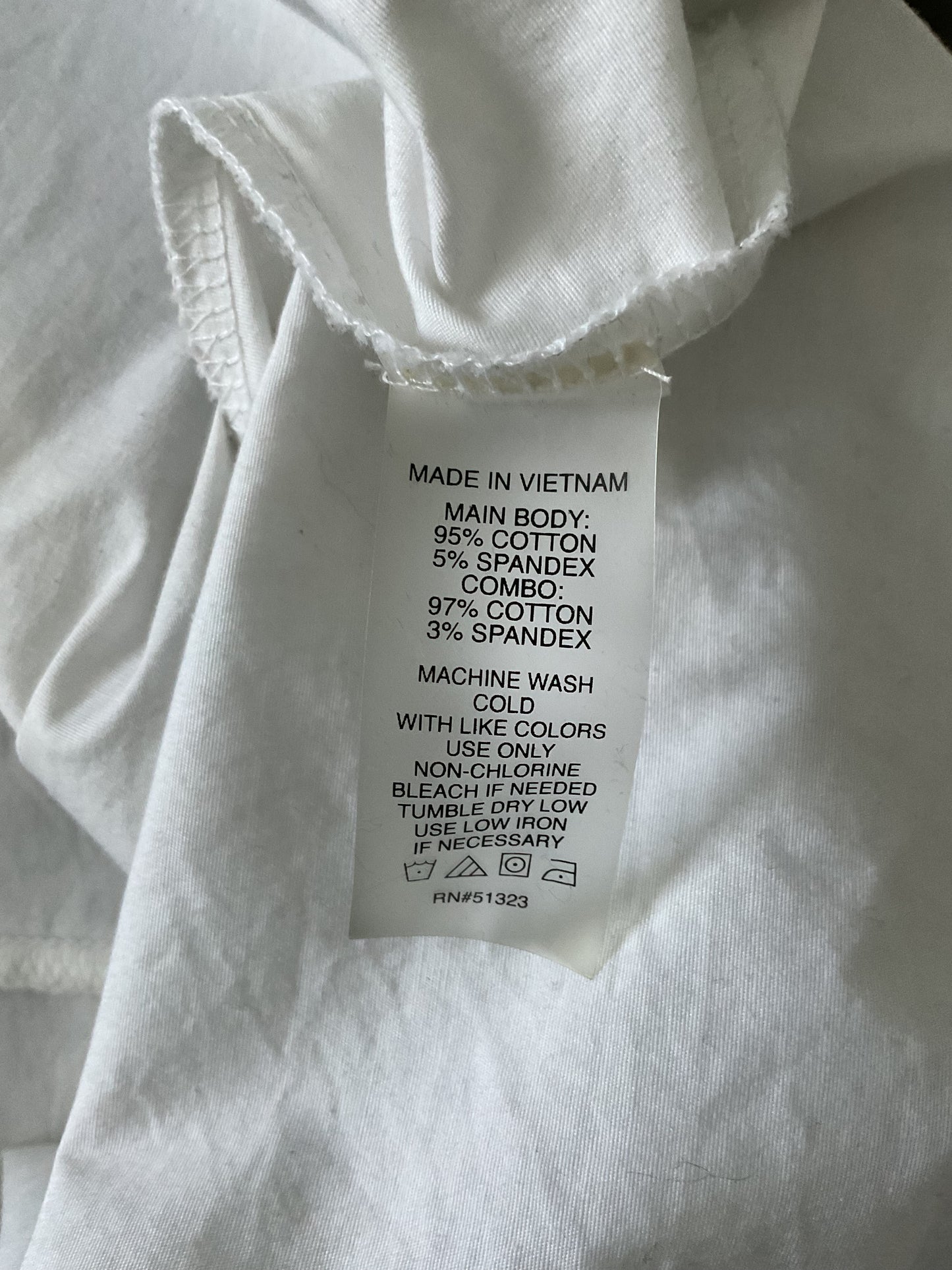 TWO BY VINCE CAMUTO SWEATER