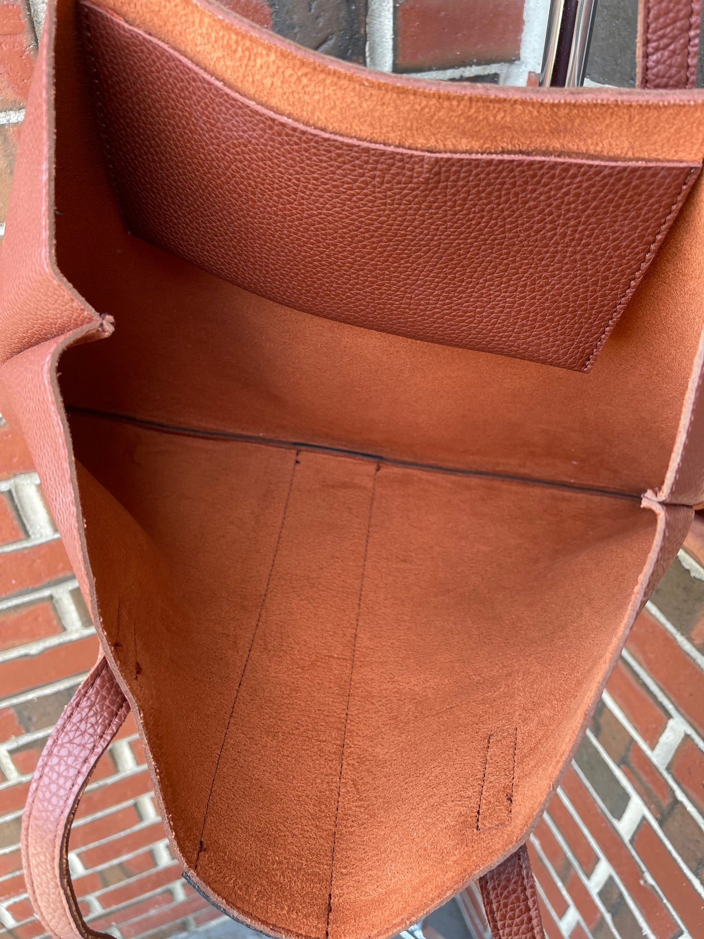 VINCE CAMUTO TOTE BAG