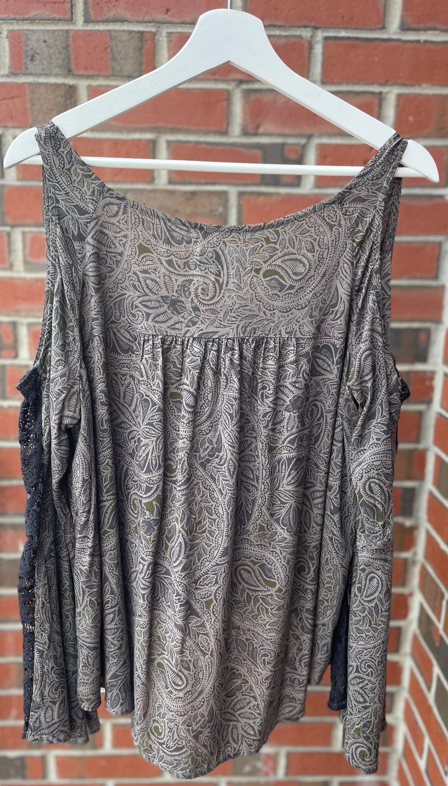ABERCROMBIE & FITCH LONG SLEEVE TOP