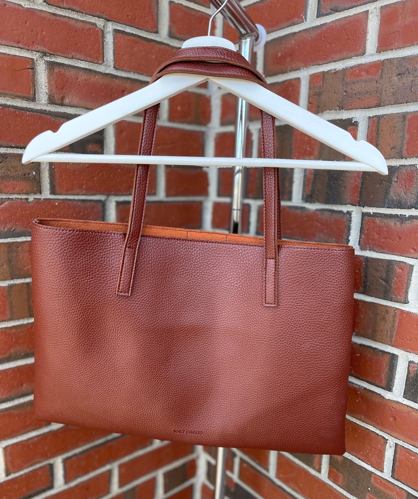 VINCE CAMUTO TOTE BAG