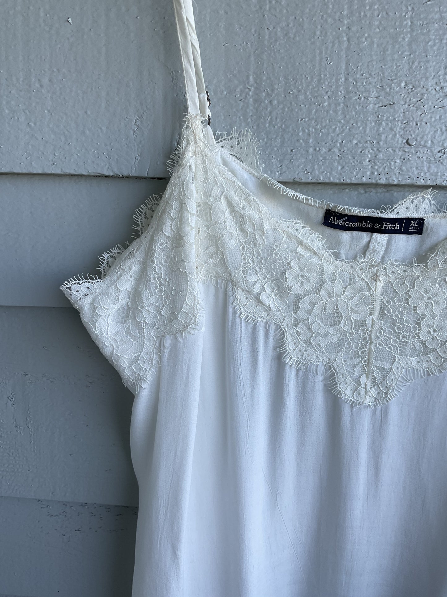 ABERCROMBIE & FITCH TANK TOP