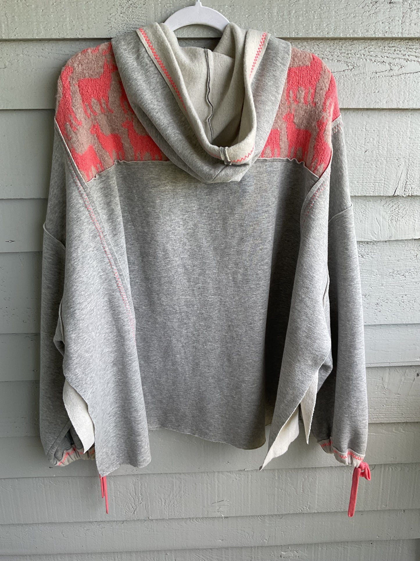 FREE PEOPLE SWEATER