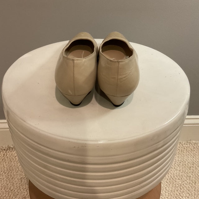 SALVATORE FERRAGAMO KITTEN HEEL