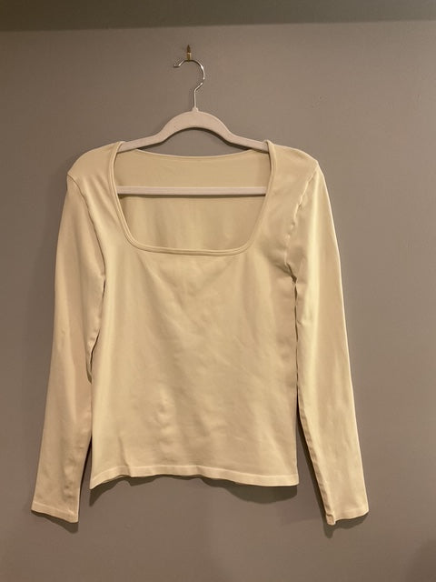 OQQ LONG SLEEVE TOP