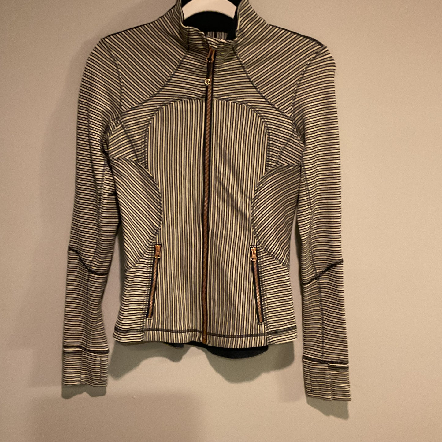 LULULEMON ATHLEISURE JACKET