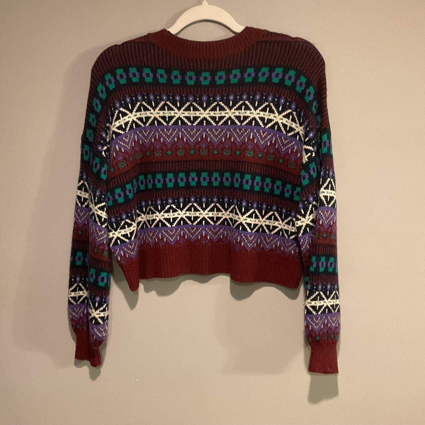 AMERICAN EAGLE CROPPED SWEATER