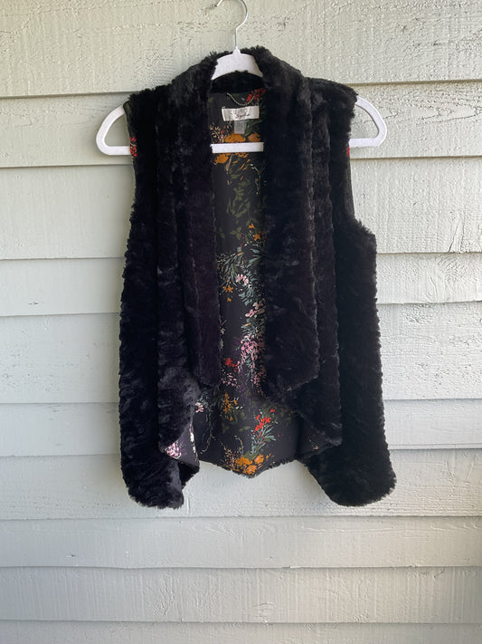 CUPIO SIGNATURE FAUX FUR VEST